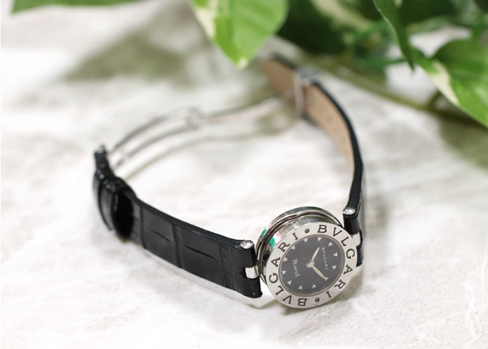 【新品電池】ブルガリ ビーゼロワン 黒文字盤 腕時計 エナメルベルト BZ22S